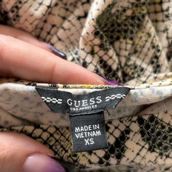 GUESS snakeskin print long sleeve bodysuit. Size XS. - Picture 3 of 4